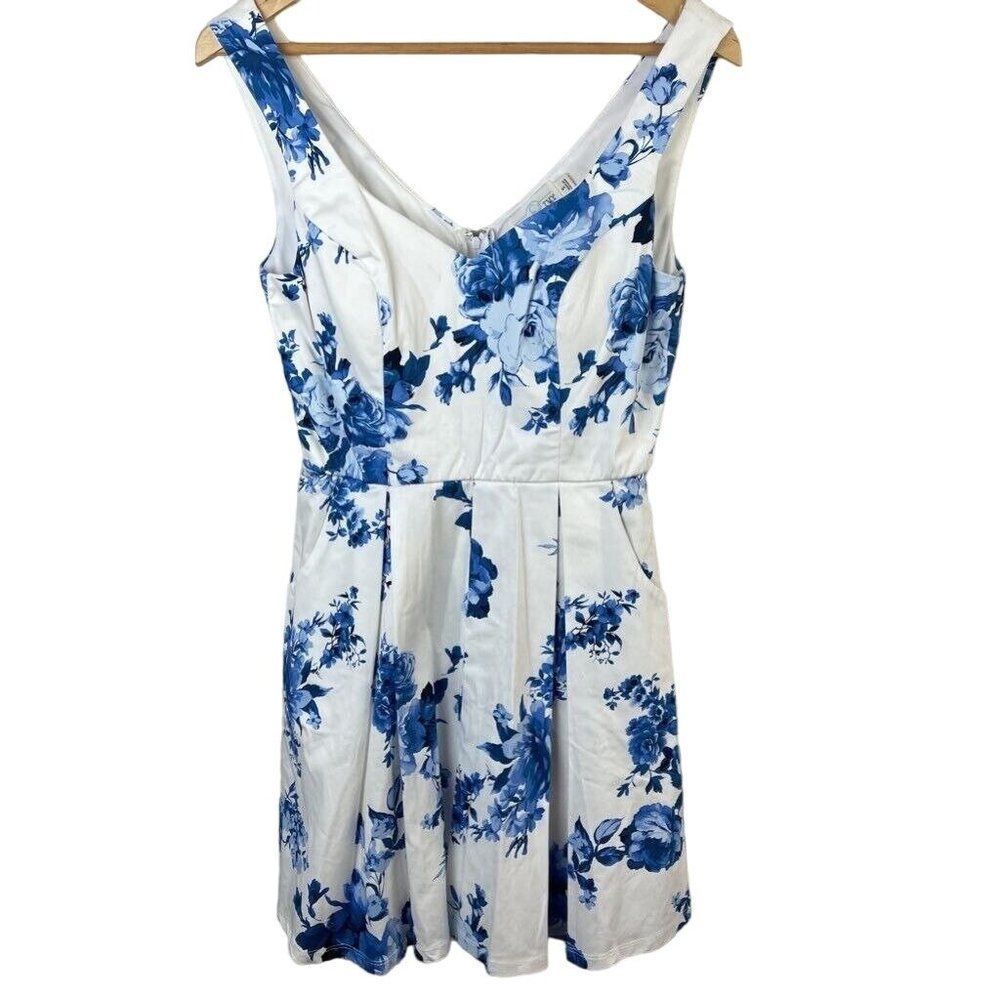 Jun & Ivy Dress Floral Fit And Flare White Blue Lined V Neck Strap Knit S New - Picture 14 of 14